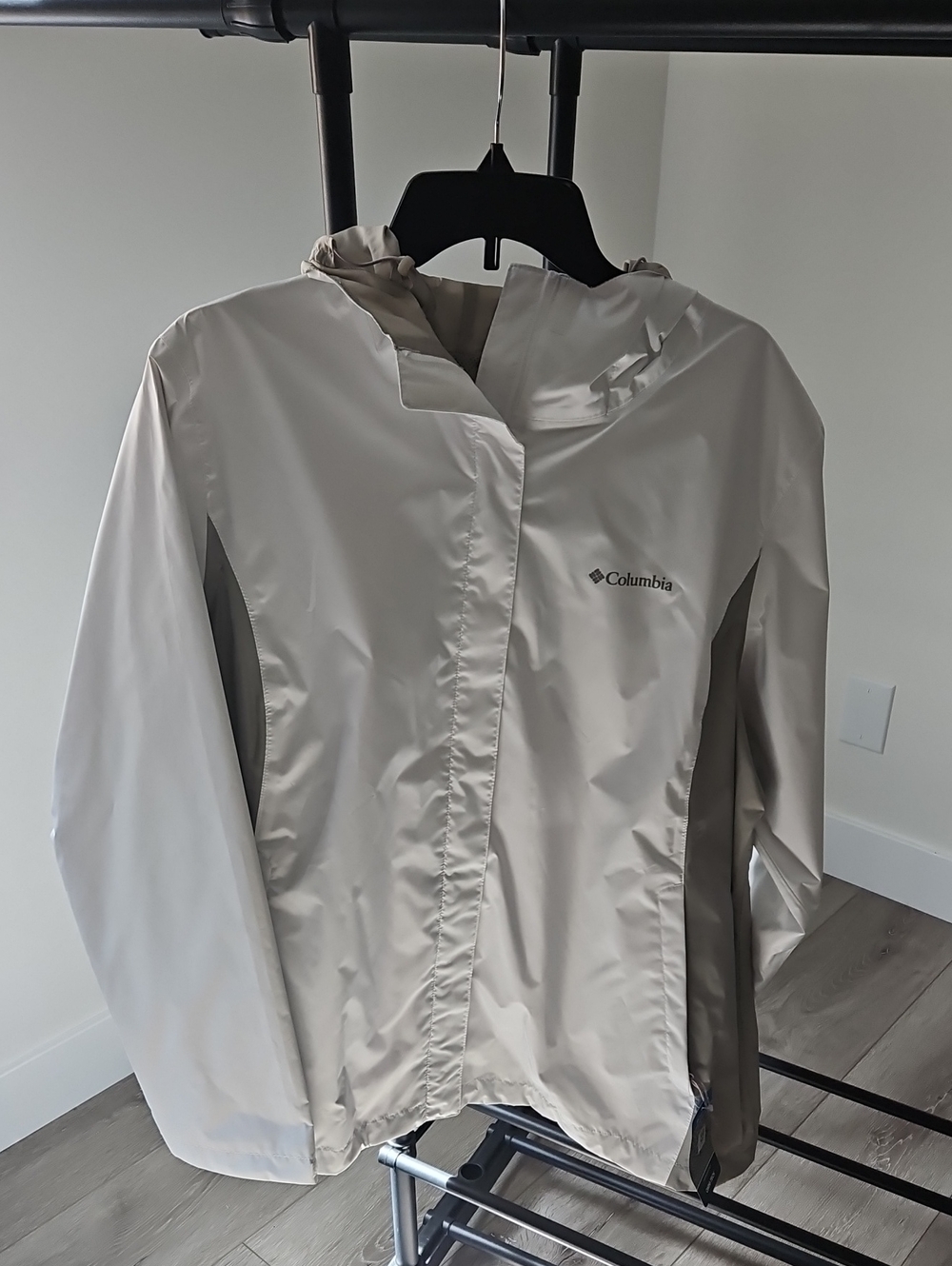 Columbia Women's Light Tan Hooded Rain Shell